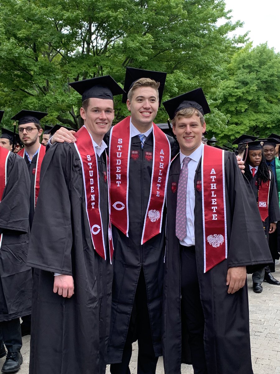 dianabeckman's tweet photo. UChicago Class of 2022. Congrats @b_beckman24 #UChicago #uchicagoclassof2022
#Classof2022 https://t.co/0FcgNQfiPM