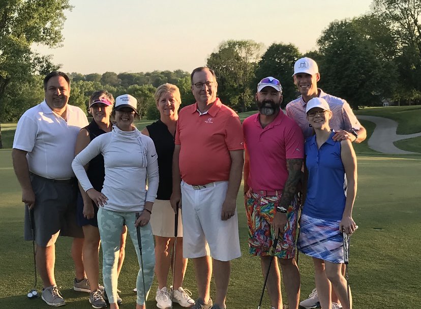echoproshop's tweet photo. Another beautiful Friday evening for our couples twilight! Great turn out for our ‘Jimmy Buffett’ themed event. Always a fun atmosphere here at the club! Thank you to everyone who came out and enjoyed the golf course and food! Our next twilight is June 17th, sign up on ForeTees! https://t.co/uo6D8m0Zll