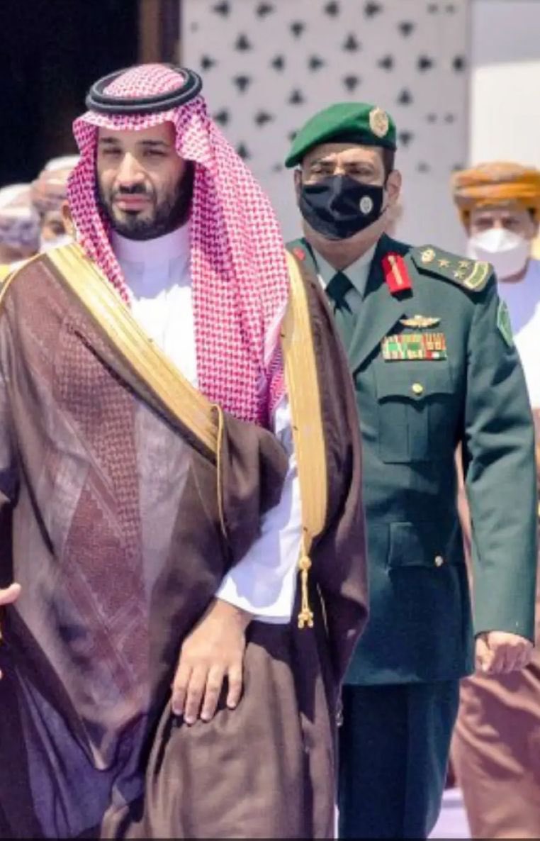 qazmlp10180's tweet photo. الحمدلله ماتناهى دربٌ ولا خُتم جهدٌ ولا تم سعيٌ إلا بفضله، الحمدلله الذي بنعمته تتم الصالحات .
بفضل من الله وتوفيقه، تمت ترقية أخي حمد أبو نواف الى رتبه لواء في الحرس الملكي ،جعلها الله عوناً على خدم�� دينه ثم مليكه ووطنه https://t.co/2F3cy355bv