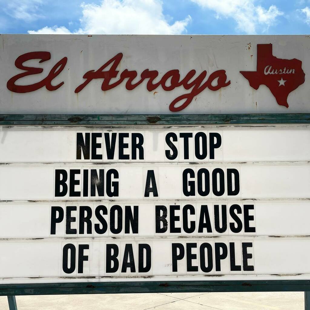 El Arroyo tweet media