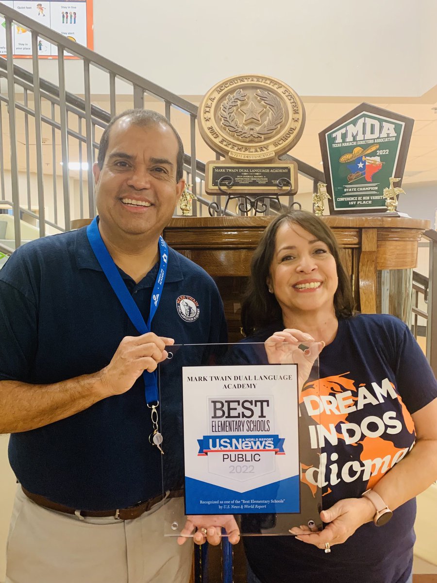LeadDual's tweet photo. Le interesa ser parte de una escuela totalmente bilingüe y reconocida nacionalmente por su excelencia de lenguaje dual? La Academia de Lenguaje Dual Mark Twain está aceptando currículos profesionales, dgarcia19@saisd.net. Saludos. https://t.co/s4Cadi0PIu