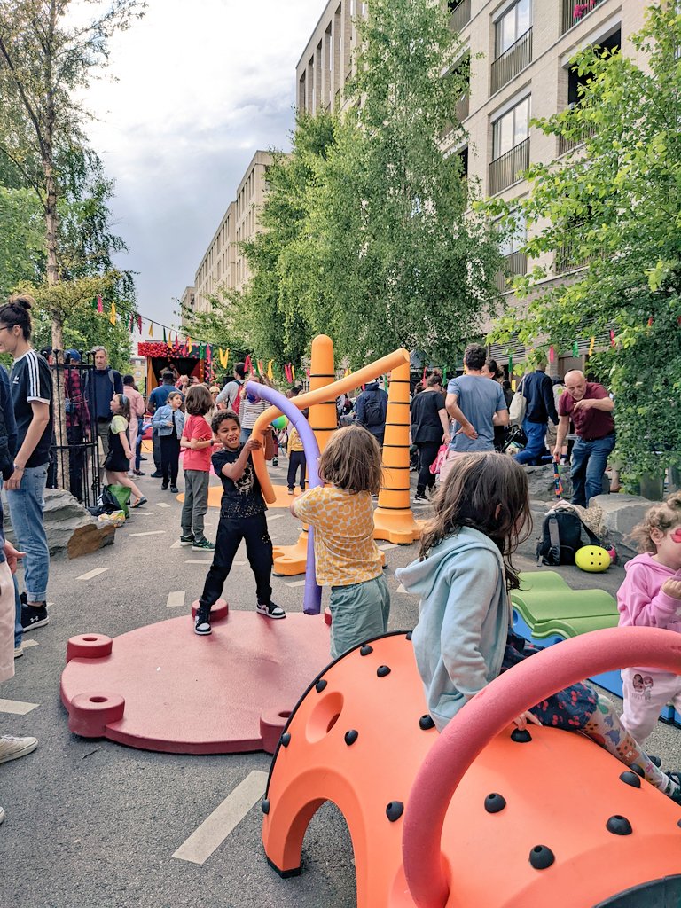 mellishaward's tweet photo. build it and they will play @MUFarchitecture
Thank you for an amazing afternoon @HackneyShowroom πππ https://t.co/IsrNWUzr7V