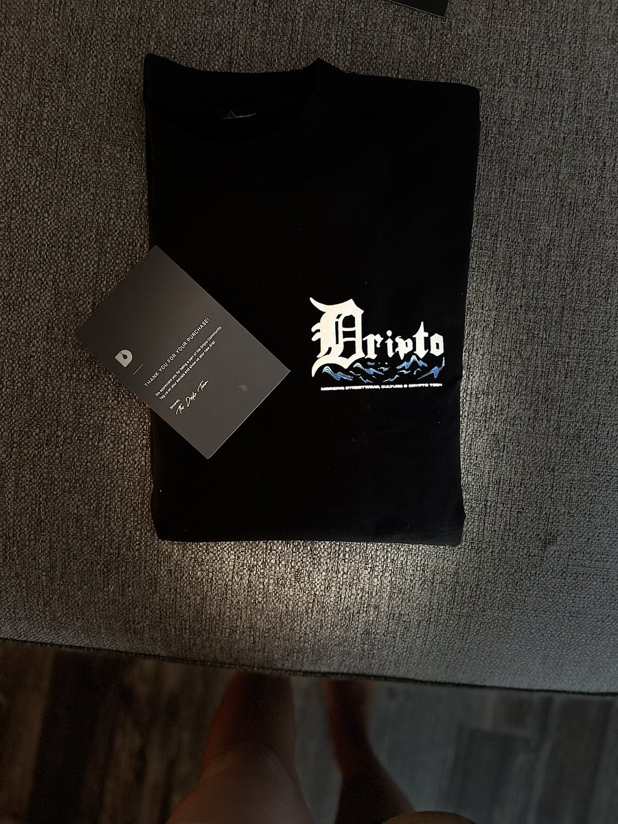 stonkhat's tweet photo. Just got my Drip Grails in the mail, honestly got here in like 2 days. Onwards and upwards!!! First e-commerce store built from the ground up for blockchain 🔥💧🔥💧🔥@driptotoken #getreal #buildinabear https://t.co/5DzNHvQsrN
