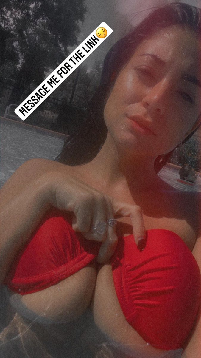 ThatJordanLGirl's tweet photo. OnlyFans is live💚🌶 #spicy #AngelinaJolie #NBAfinals #onlyfansgirl #models #tropicalstormalex https://t.co/w04Ee0K03C