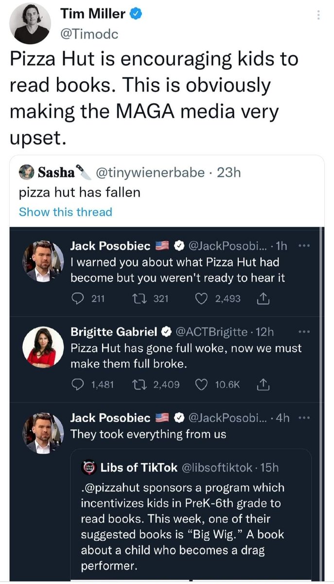 NurseMom5AB's tweet photo. Omg
How DARE @pizzahut
So guess I am going to be ordering pizza there again soon.
Getting pizza for reading books was a highlight of my growing up years.
Definitely a time to kick start that back up.
Educated citizens are feared.
#GetEating #GetReading
#Rebellion https://t.co/HCmUFflw1d