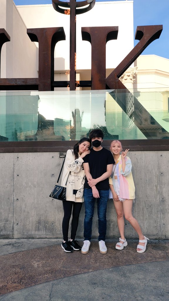 yvonne 🎀 tweet media