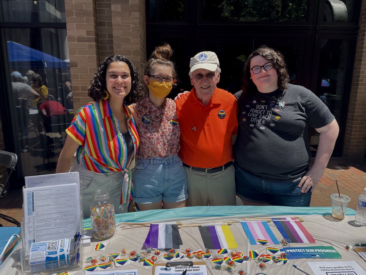 fairfaxyds's tweet photo. Always love when friends stop by and  celebrate with us!

Thanks @KenPlum1 and @KarlFrisch for visiting us at #RestonPride! 🌈 https://t.co/xbNPTDpnoZ
