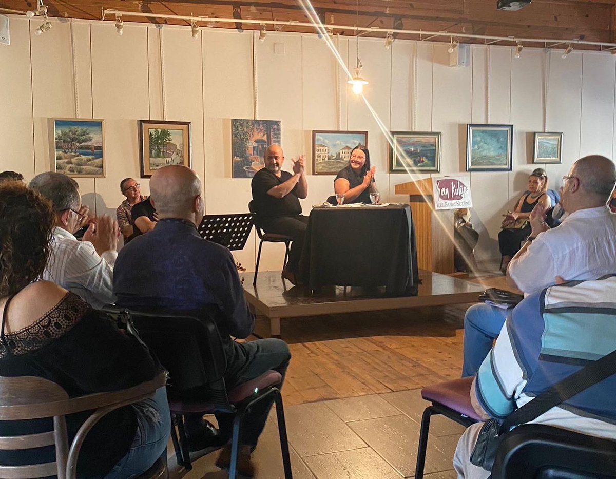 mnacidurmaz's tweet photo. Mersin Ditav Şube Başkanlığının organize ettiği 📍 ‘İçel Sanat Kulübü Ahmet ARİF Anma Günü’ programına katıldık..
#sanat #hasret #şiir #tarih #program
#Mersin #Diyarbakır #Ditav
✍️🍂🌾🎶 https://t.co/dOKN3VwrQh