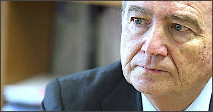 DietHeartNews's tweet photo. Injected with a saline solution, Dr Sousa-Faro, president of European pharma giant PharmaMar, is among 2,200 European elites charged with being falsely vaccinated against #Covid-19. Afraid of the jab, the elites paid thousands to be added to the immunization register. https://t.co/KC2vaVBtcY