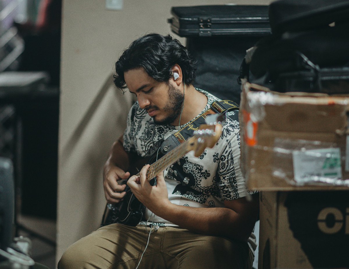 <a href="/andresdecker9/">Andrés Decker</a> <a href="/invasoresgye/">Invasores 🛸🛰</a>