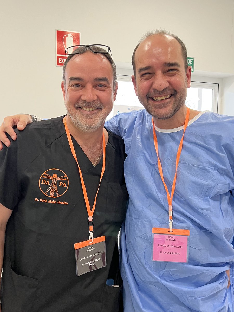 DrRafaCalvo's tweet photo. Muchísimas gracias a mi maestro y mentor, el @DrAbejon , por el magnífico curso de cadáveres de este año, así como al resto de profesionales que han participado.
#dolorcronico 
#docencia https://t.co/krdLvrrsWo