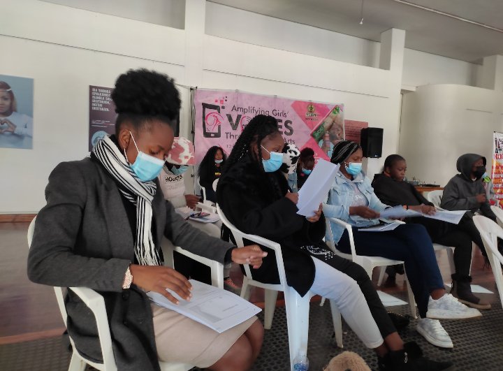 TomuPatience's tweet photo. Today on comprehensive sexuality education, @BlessedBukhosi pointed out the need to dispel myths and need to develop healthy attitudes about sexuality. https://t.co/gJ5EKHpqTK