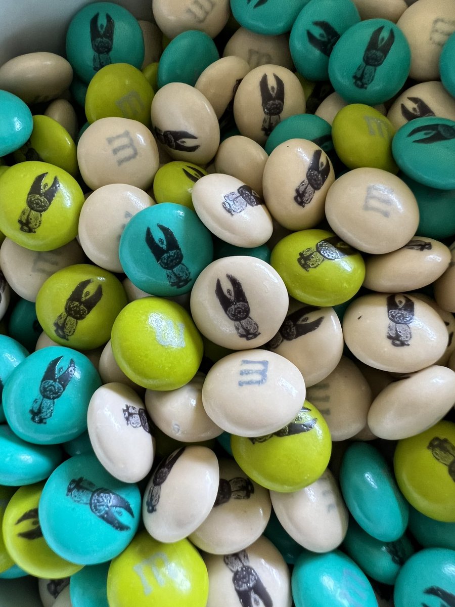 ImliterallyETH's tweet photo. I was bored last week so I ordered custom M&amp;Ms with my Koda on them 

@BoredApeYC https://t.co/Fgoy5Hc9dl