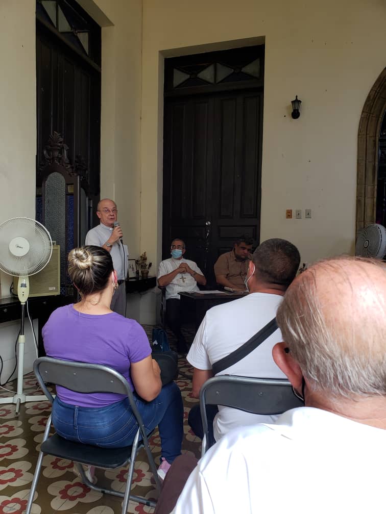 kerigmaCuba's tweet photo. Desarrollan las comisiones Diocesanas de Pastoral su plenaria.

Se debaten temas de interés para nuestra diócesis.

#iglesiacatólica #pastoraljuvenilCienfuegos https://t.co/N4StVEGBFl