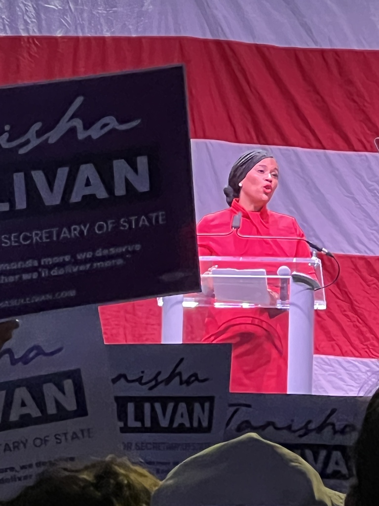 snakehairlady's tweet photo. @Tanisha4MA showed what passion and commitment to democracy looks like! Proud to have cast a vote for her to be our next Secretary of State @massdems #massdemocrats #DemConvention https://t.co/queV3V6Gfp