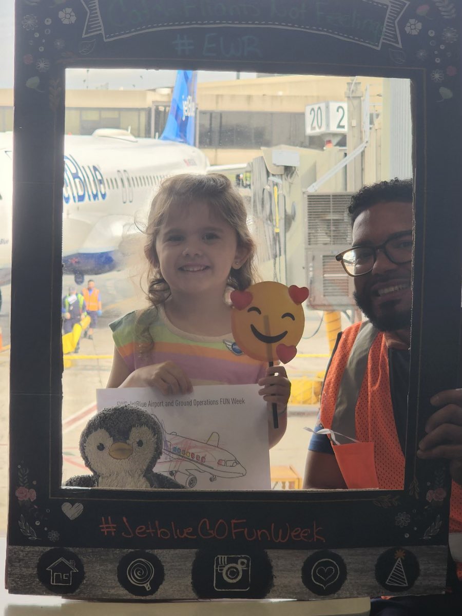 Rozaybmw's tweet photo. #jetblueAOfunweek
#jetblueGOfunweek
#jetblueEWR
@HelloJetBlue
@JetBlue https://t.co/PVMVIviRBd