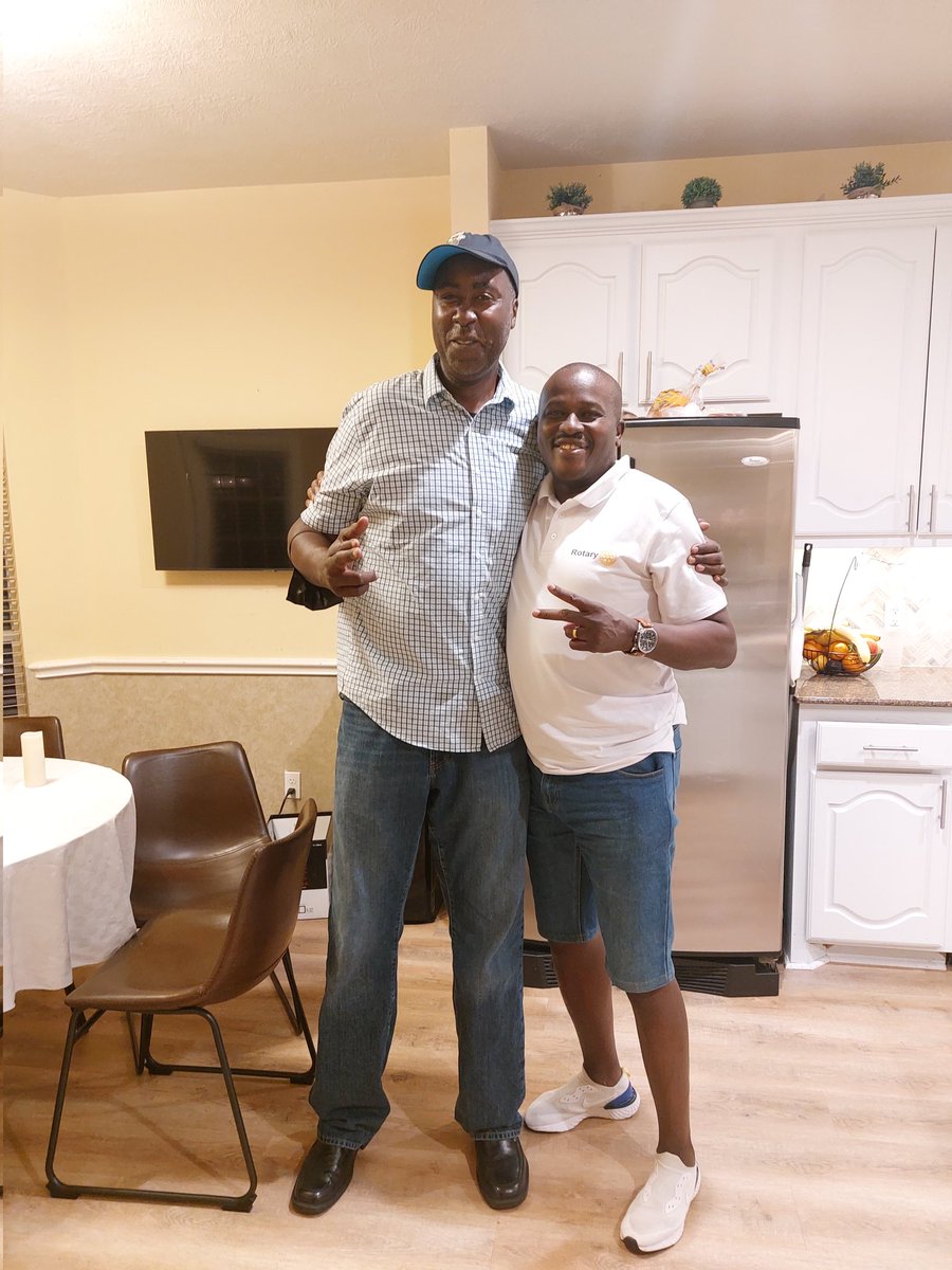 odagacharles's tweet photo. Met the original #UnclePat in Houston after 31 years. Mugwanya Hse prefect 1988/89. Cube G. #HappyMan #DucInAltum @patrickoyulu @smackists @HMV_SMACK #TotallyDwarfed https://t.co/qUL7K7z7Qr