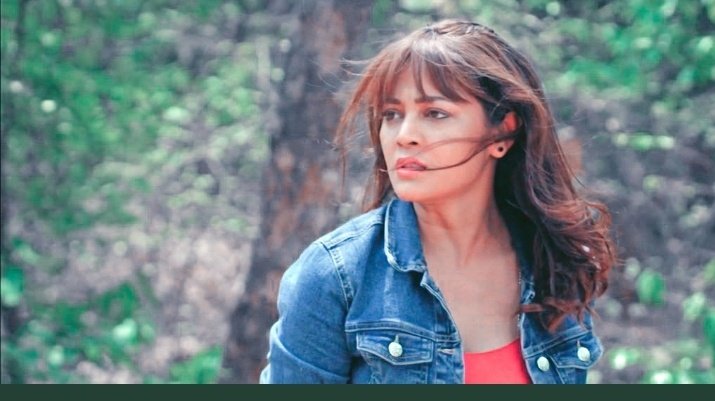 AamuXTweets's tweet photo. Amidst her Awestruck n Magnificent Action seq.
I forgot to see how cute n beautiful she's looking...
Her expressions being exactly on point as always 
Her anger,frustration,worries n evn her punches had tinch of Hotness making it more addictive...
MORAN STAYS IN HEARTS 
#MoRan https://t.co/731Qd74Eex
