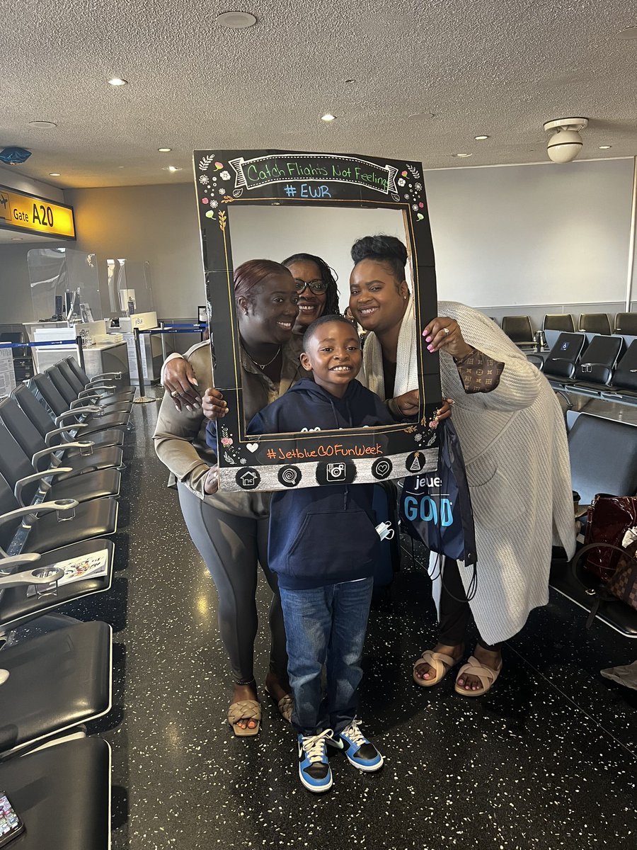 Rozaybmw's tweet photo. #jetblueAOfunweek
#jetblueGOfunweek
#jetblueEWR
@HelloJetBlue
@JetBlue https://t.co/GzNOwceFs0
