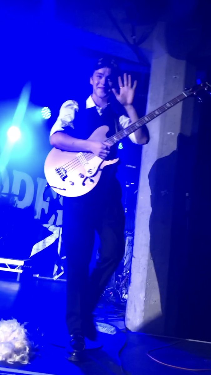 bibby_babe's tweet photo. And to @NewHopeReece , supporting you for the last 11 + years have been some of the best years of my life, I’m so grateful for you and I’m so proud of how far you have come, I’ll continue to support you always, lots of love always 💛 #lifeisgettingbetter https://t.co/QgHRZQXNYr