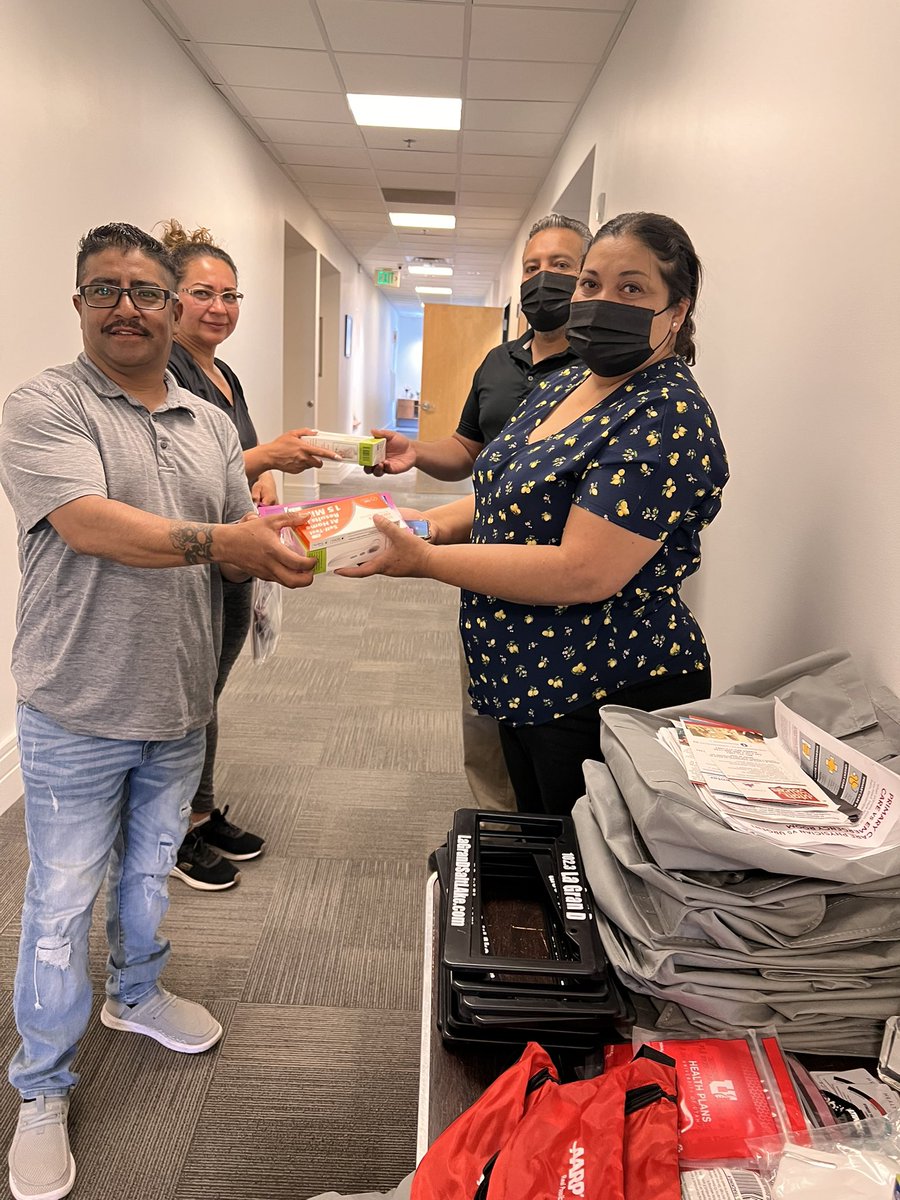 Nuestro equipo brindando ayuda y recursos a nuestra comunidad en áreas rurales. Hoy nos encontramos con el <a href="/ConsulMexSal/">Consulmex Salt Lake</a> en su #ConsuladoMóvil 🇲🇽 en #CedarCity, 
 #Pasaporte, #MatrículaConsular #CredencialParaVotar.  #alliancecommunityservices #acsenlacomunidad