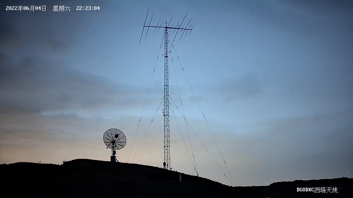 ZhaoFen37759626's tweet photo. After 7 months of preparation, today I finished my first 23cmEME QSO, UTC20220605 1400 BG0AUB IQ2DB... This is thanks to all my friends who helped me🙏 https://t.co/4wFIFwrKAT