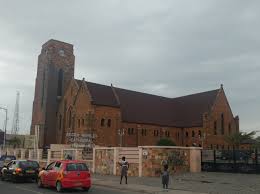 BBSimons's tweet photo. Ghana has 40 traditional cathedrals. 24 owned by the Catholics. 11 by Anglicans. And the rest by Methodists. It also has at least 124 cathedral-scale christian worship centers. However, for some strange reason, none of them are attracting enough tourists, so a new one is coming. https://t.co/GmmOPjfLgh