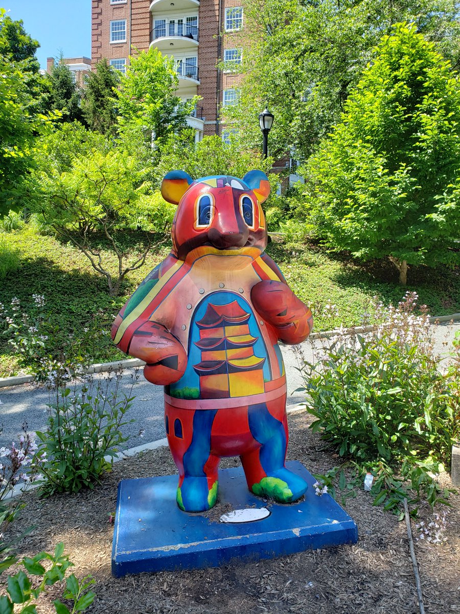 FelixtheTurtle's tweet photo. From under and around DC. Art in the abandoned streetcar station under Dupont Circle and the statues and sculpture (2 Pandas and a cherry blossom) that I spotted during my walk #DupontUnderground #Pandamania #ArtInBloom #RediscoverSpring https://t.co/X8e0iv5VkO