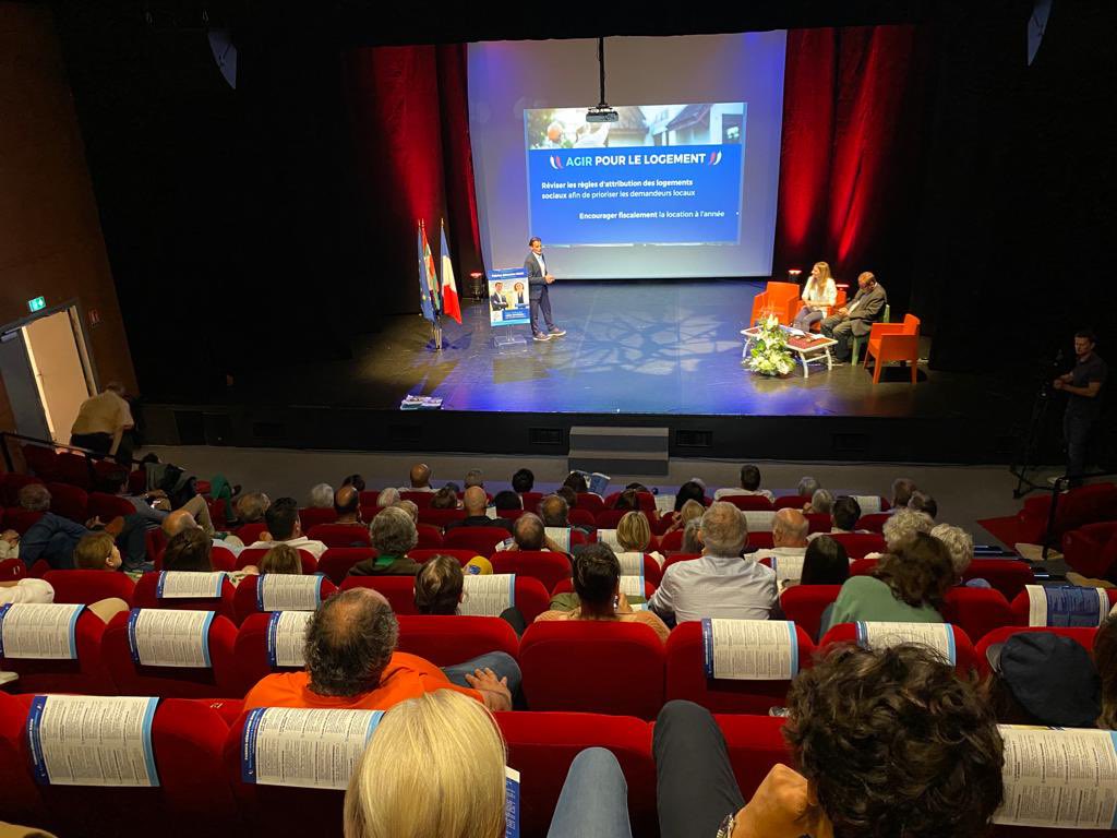 Max Brisson (@max_brisson) on Twitter photo Avec <a href="/claudeolive/">CLAUDE OLIVE</a>, très belle réunion ce soir à #Biarritz autour de Fabrice-Sébastien Bach, notre candidat <a href="/lesRepublicains/">les Républicains</a>/ <a href="/LesCentristes_/">Les Centristes</a> /<a href="/UDI_off/">UDI</a> dans la 6ème circo des Pyrénées-Atlantiques.
#PourVousDefendre
#PourDéfendteNotreTerritoire Avec <a href="/claudeolive/">CLAUDE OLIVE</a>, très belle réunion ce soir à #Biarritz autour de Fabrice-Sébastien Bach, notre candidat <a href="/lesRepublicains/">les Républicains</a>/ <a href="/LesCentristes_/">Les Centristes</a> /<a href="/UDI_off/">UDI</a> dans la 6ème circo des Pyrénées-Atlantiques.
#PourVousDefendre
#PourDéfendteNotreTerritoire
