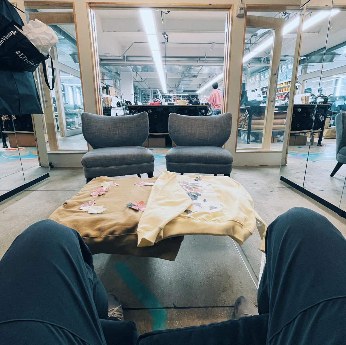 NFTeleni's tweet photo. @RustySailor_ @yugalabs @CrashTestNFT may not have all the BAYC funding, yet they are looking to build a real quality streetwear brand, not cheap looking merch. 🤷🏻♀️ #itsnotmerch #CTJARMY https://t.co/RLJPDHWste