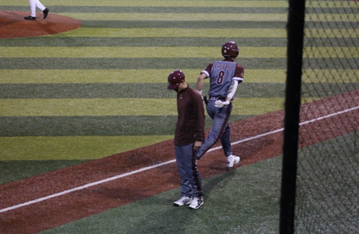 MattPhoebus's tweet photo. @CoachScarola 🐐🐐 Best third base coach in the game🤩 https://t.co/gyd5Q8sPRq