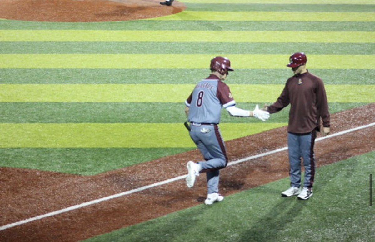 MattPhoebus's tweet photo. @CoachScarola 🐐🐐 Best third base coach in the game🤩 https://t.co/gyd5Q8sPRq