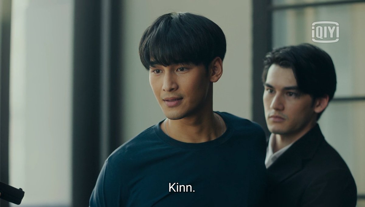 naragrapht's tweet photo. i know kinn believed in porsche not betraying him but this scene hurt me. the way porsche can only calling him "kinn." eventho he and kinn are more than close, but in front of others he was just a bodyguard 
#KinnPorscheEP9 https://t.co/1cSSWTzuzV