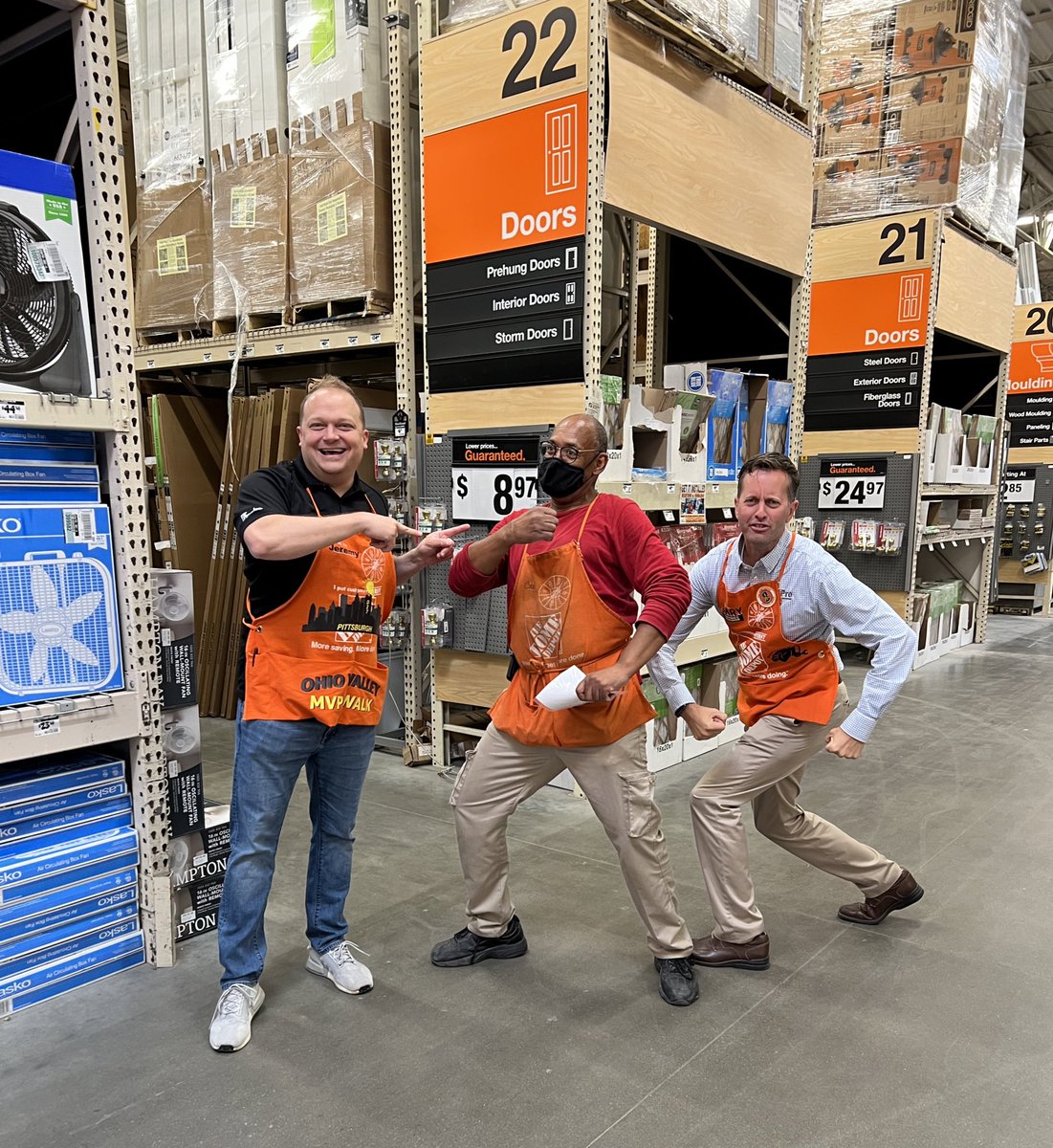 Congrats to dh Carl for “doing the right thing” and “creating shareholder value” in his awesome plumbing dept! Dms @McFarrenGary and Jeremy had to flex their excitement muscles with him!!@EberzMichael @LaKishaJones