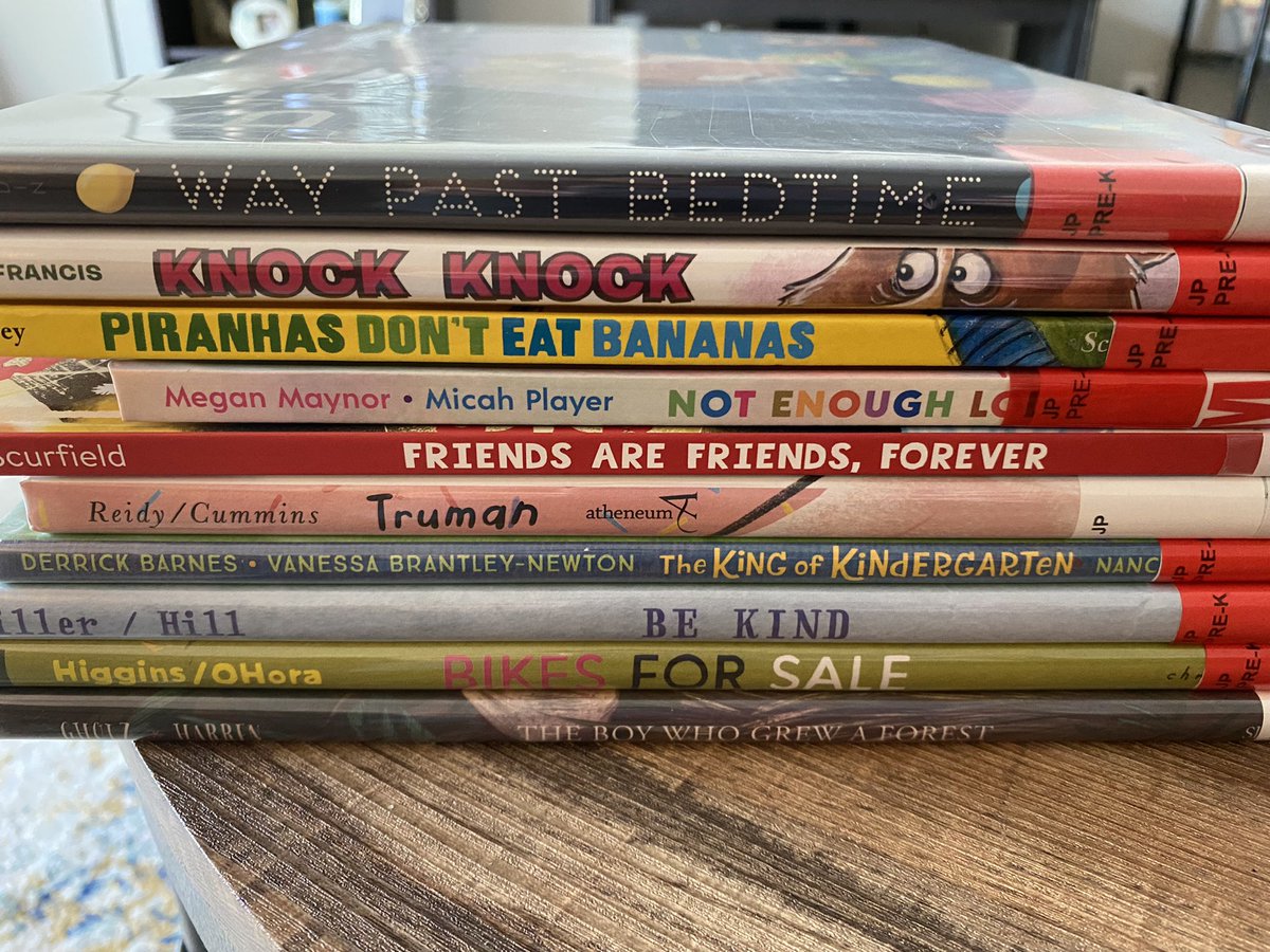 beth_holladay's tweet photo. I’ve been taking a break from social media for a bit, but had to pop on to share my latest picture book reading stack - a mix of great humor and heart 😆❤️ Happy Summer reading 📚 #picturebookstack https://t.co/rGR6WHHsIZ
