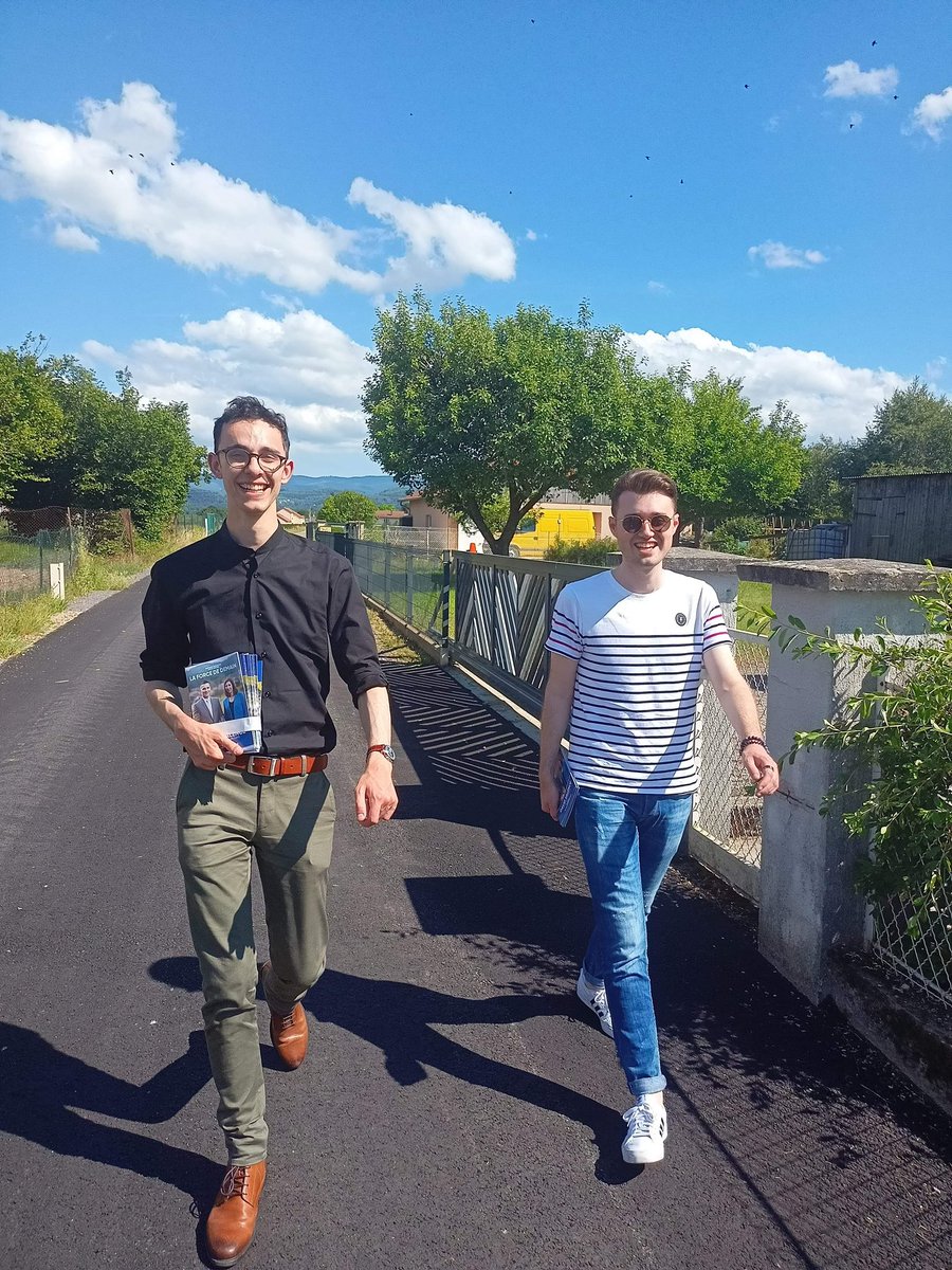 hdupas's tweet photo. 🗳 Mobilisé aux côtés des candidats de la majorité présidentielle dans le Grand Est : 

👉 Avec @AlainFontanel et @Laurine_Roux67 ce matin à Strasbourg.
👉 Avec @david_valence et Charline Prince cet après-midi à Saint-Dié-des-Vosges. 

Les 12 et 19 juin, on vote #Ensemble ! https://t.co/vTi1n920jx