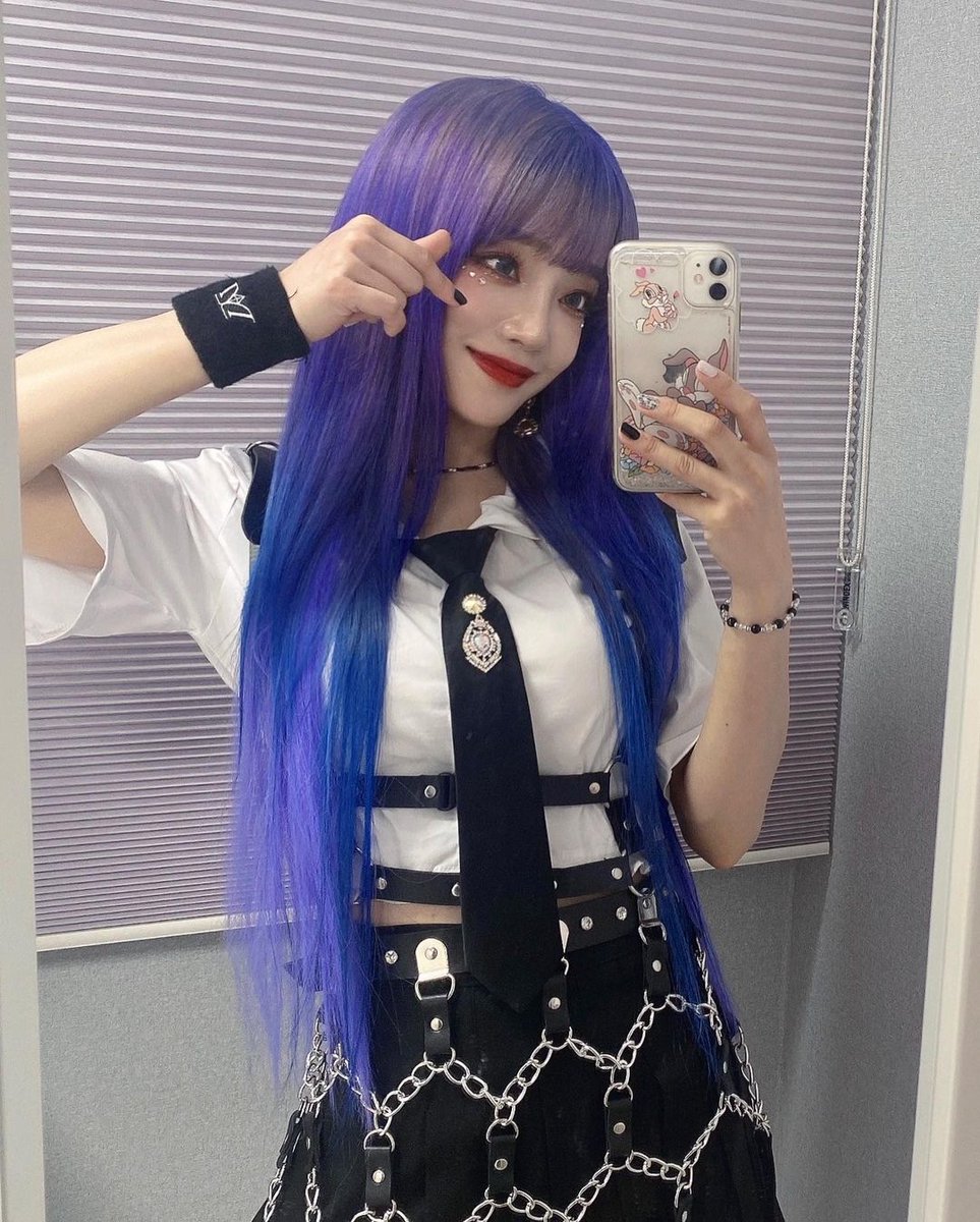 yeongeuniverse's tweet photo. [instagram post]
[drummer_ye]  220605
#YEONGEUN 
저희의 첫 단독 콘서트에 함께해주신 모든 분들 정말 감사합니다😍
사랑해요 다이아뎀💜최고야~~~😆

#롤링쿼츠 #rollingquartz #drummer https://t.co/tJUyECBOh9
