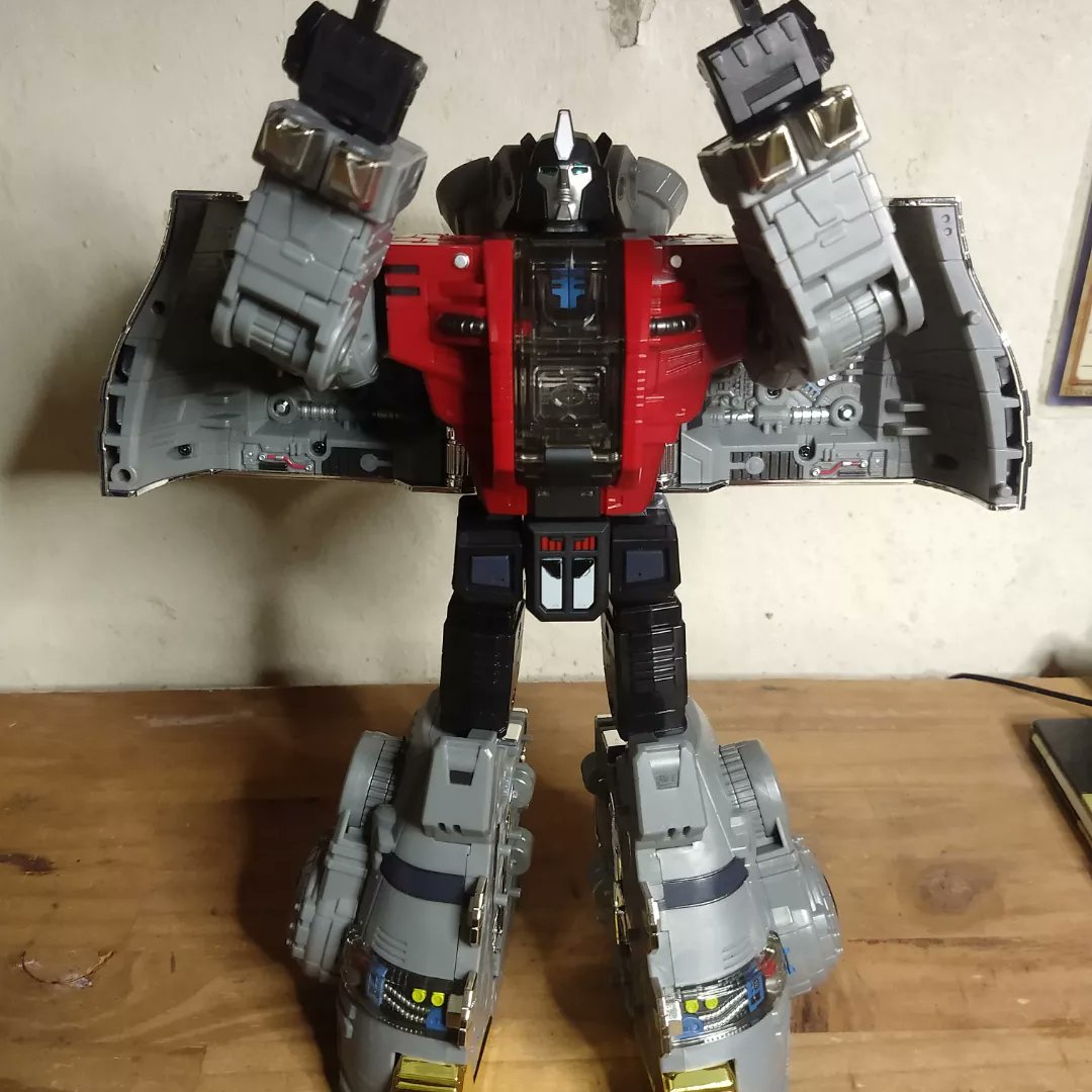 AllasterCrown's tweet photo. First Fans Toys figure and I must say, the hype is real

This thing feels SOOOO much better quality than a lot of the other figures I own.

Totally worth it https://t.co/mLp09qsvsF
