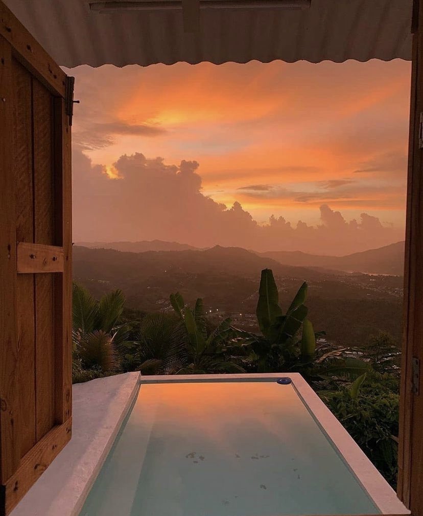 W0rld2026's tweet photo. Sunset in Puerto Rico https://t.co/vXNdoKguIh