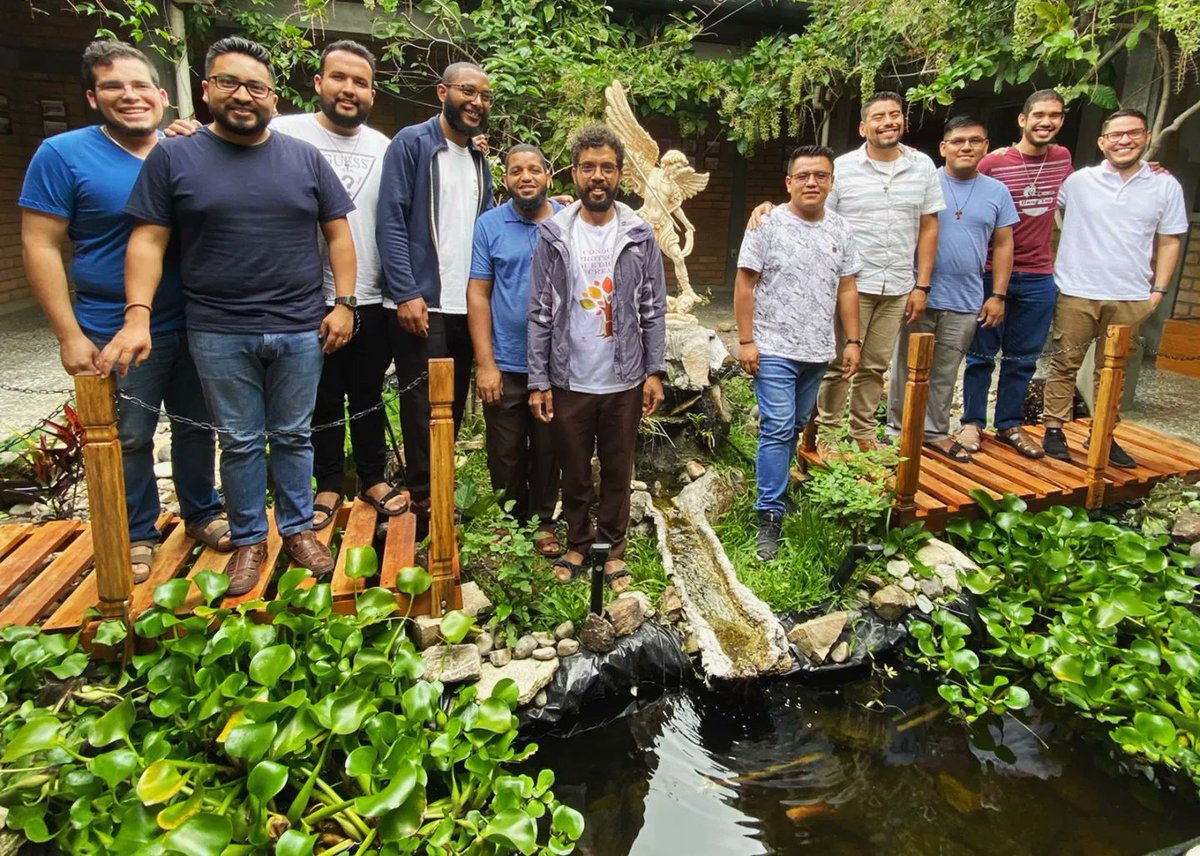 Capuchinos del Norte de México tweet media