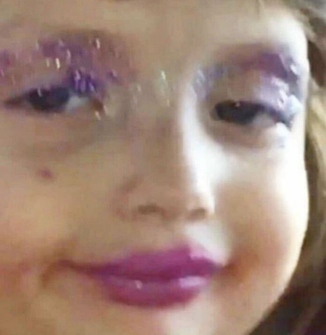 AdrianLautyy's tweet photo. "no voy a salir"
yo el domingo ala 9am: https://t.co/rtCiUysiBW
