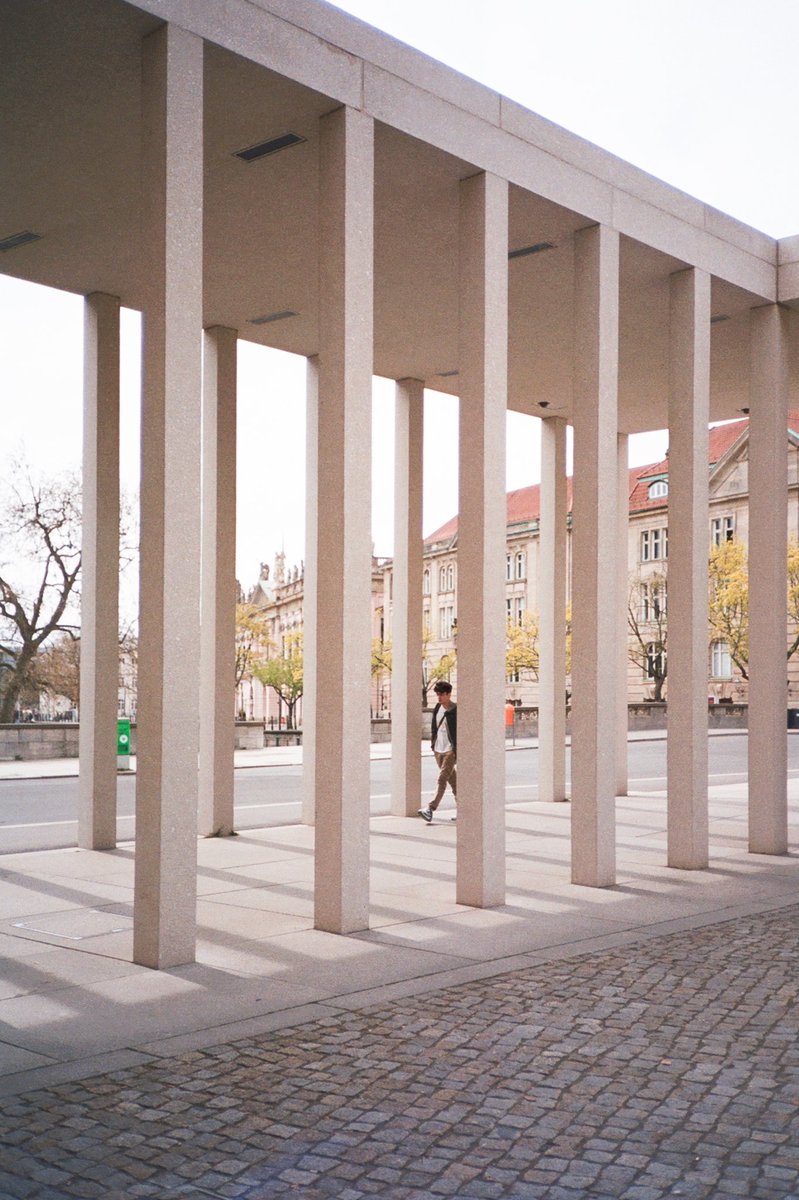 hyunsguns's tweet photo. snaps of #berlin from my analogue friend, the Olympus XA - #streetphotography #portra400 #filmphotography https://t.co/fBVg7rN0xO