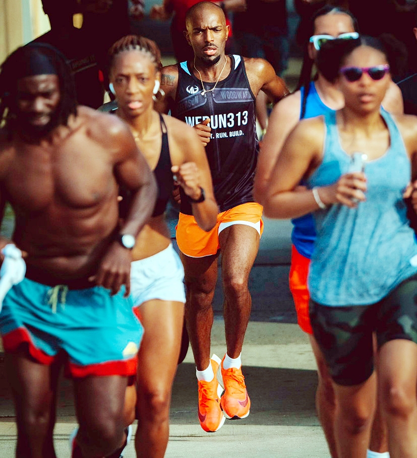 DeadlineDetroit's tweet photo. #DetroitLooksLikeThis when @WeRun313, a three-year-old club, mixes fitness with fun during "Two-Mile Tuesday" each week.
📷 See more by Myron Watkins and Darren Clark: https://t.co/a2MaWThoND @JoeRobinsonAPX @__LWoods
#WeRun313 https://t.co/ZfSNtXgOIo