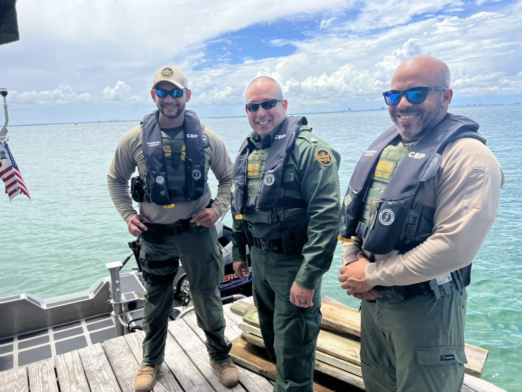 USBPChiefMIP's tweet photo. I would like to introduce Desi DeLeon as our new Deputy Chief Patrol Agent of the #MiamiSector. Deputy DeLeon has 30 years of experience in the U.S. #BorderPatrol. He recently went on patrol in the #Miami area with the Dania Beach Station Marine Unit. https://t.co/3KxOdf2h4J