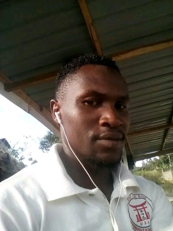 kwoba_george's tweet photo. Hi my friends,looking for a good woman around Nakuru to ride with.... Good in bed .... https://t.co/5oMUDD5RgI