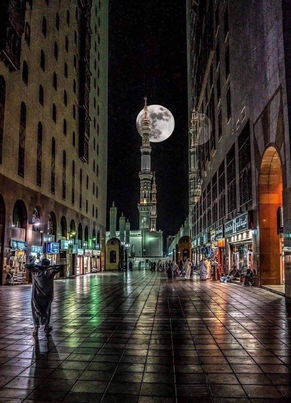 z_qjw's tweet photo. أجمل وصف نُسب لابن القيّم:
"كلما طهر القلب رقّ ،فإذا رقَّ راق، وإذا راق ذاق ، وإذا ذاق فاق، وإذا فاق اشتاق، وإذا اشتاق اجتهد، وإذا اجتهد هبت عليه نسائم الجنة فيفرح بالطاعة ، ومن ذاق عرف ، ومن عرف اغترف، ومن اغترف نال الشرف"🌿

 #السحابه_وصلت https://t.co/MIGaMM9SB0