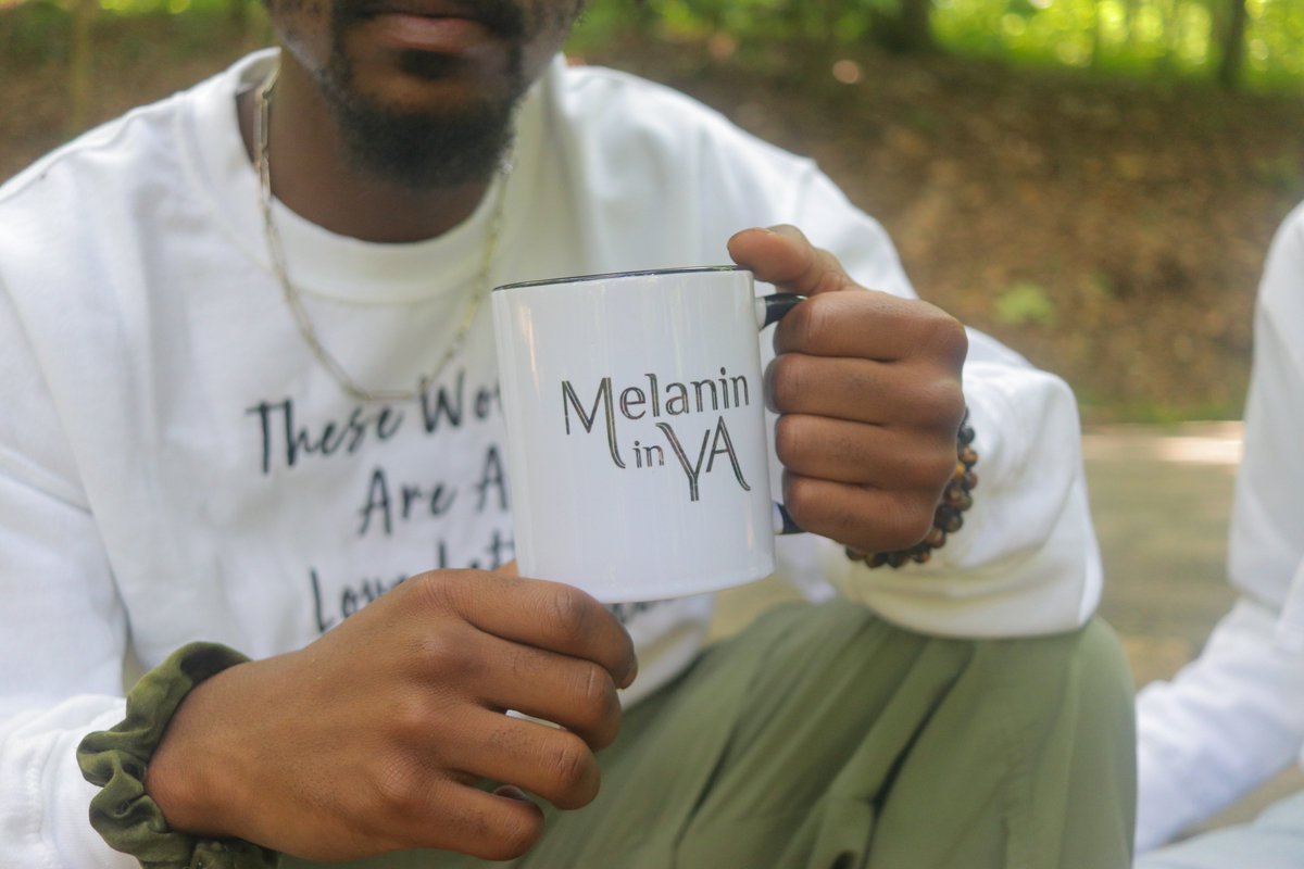 melanin_ya's tweet image. What are you sipping on while you read this weekend? 🫖

Shop #MelanininYA mugs, sweatshirts, and more at shopmelanininya.com. 

Use the code "MELANIN10" to get 10% off your first order of $20+ ✨✨