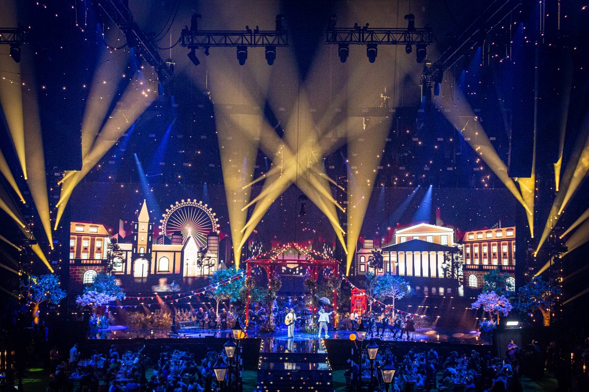 tbimedia's tweet photo. And that's a wrap! If you missed @TNLUK's #BigJubileeStreetParty @ITV you can catch up @itvhub📺

A massive thank you to the 1,000-strong team who helped us make it happen, and thank you to Her Majesty the Queen for 70 years of wonderful service👑🇬🇧

Proudly produced by #TBIMedia https://t.co/7VnBGOPpGF