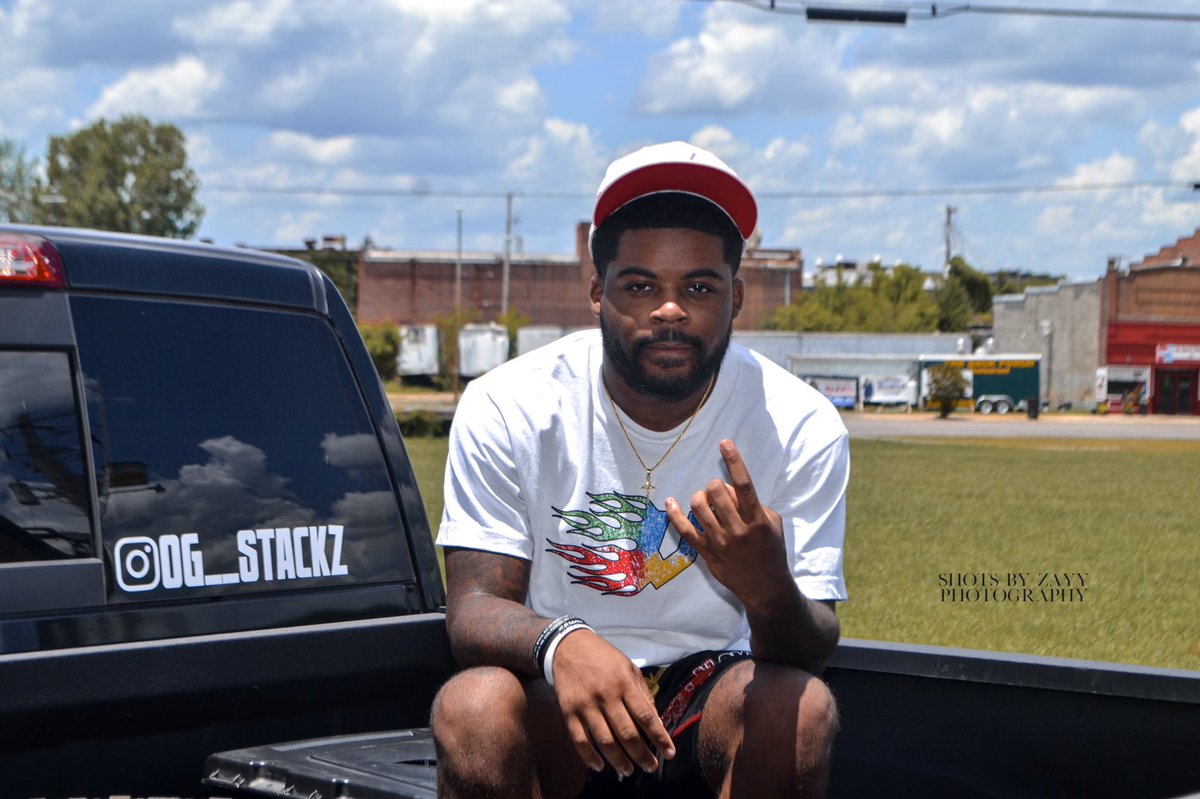 IG_4hunnid's tweet photo. 21, like i hang wit savage πͺπ₯ #StackzDay
#LLSπ€ https://t.co/Dcu7FuBSTK