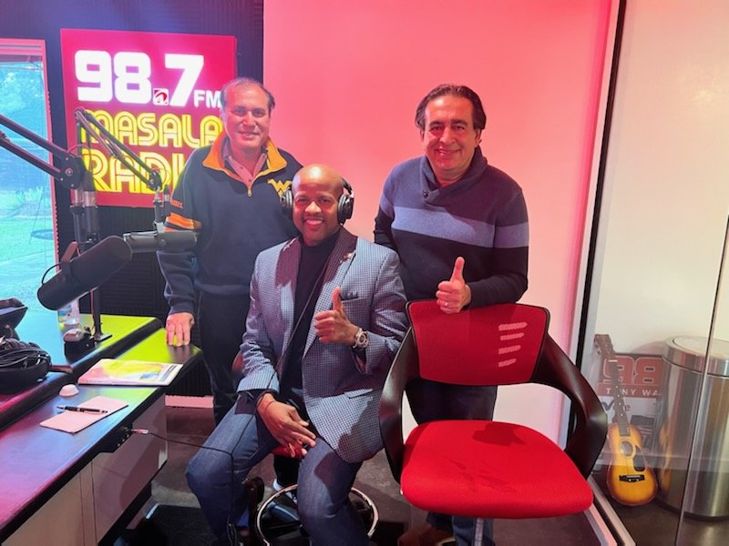 ronereynolds's tweet photo. I will be a guest today on Indo American News Radio at 5:10 pm on 98.7 FM. You can also listen by downloading the app: masalaRadio. #TeamReynolds #diversitymatters https://t.co/A1QgiwzTB4